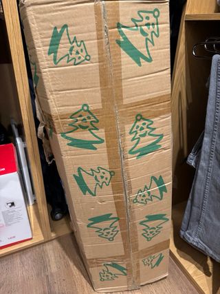 Árbol de Navidad verde y blanco