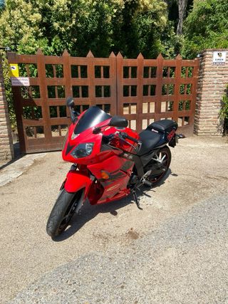 Daelim Roadwin 125R fi