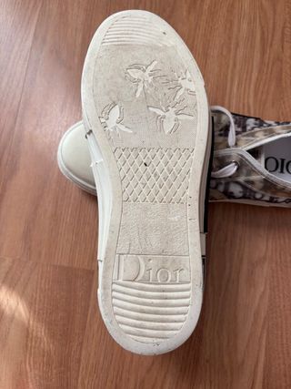 Zapatillas Dior Beige y Blancas