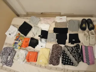 Lotto 29 pezzi donna