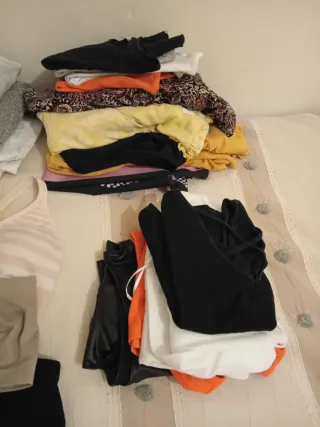 Lotto 29 pezzi donna