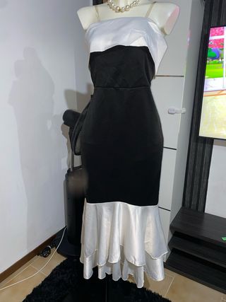 Abito lungo bianco e nero