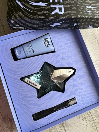 Perfume Mugler Negro y Plateado