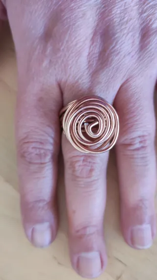 Anillo espiral naranja ajustable ligero