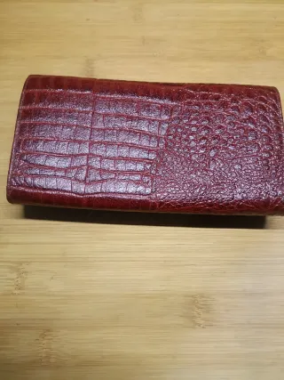 Elegante Cartera de Piel Mujer