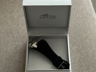 Reloj Lotus 15318 Negro y Plateado