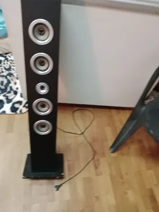 Torre de Sonido Begben Negra