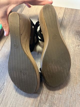 Sandalias TNG Negras Trenzadas