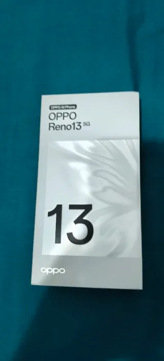 Oppo Reno 13 5G 12/256GB con garanzia