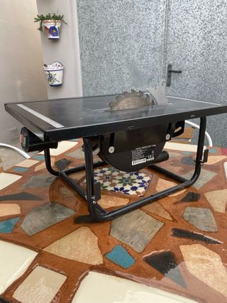 Mesa de corte eléctrica