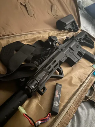 Réplica Specna Arms con accesorios