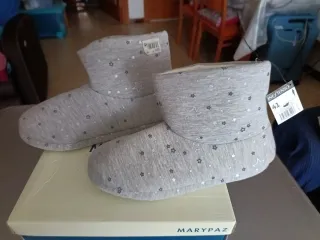 Zapatillas de estar por casa Marypaz estrellas gri