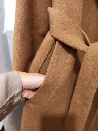 Abrigo Camel Stradivarius Talla S