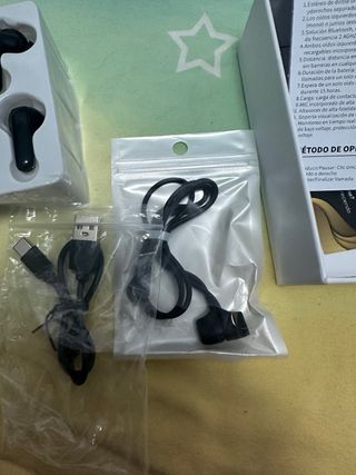 Auriculares Inalambricos Dobles 4 en 1