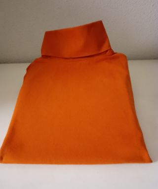 Camiseta Zara cuello alto