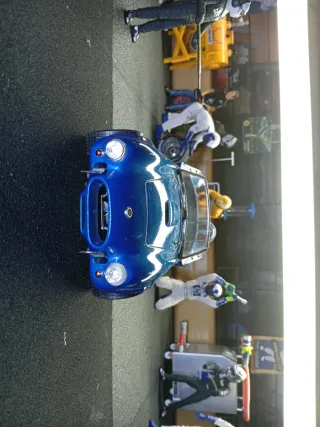 Shelby Cobra 427 S/C Road Signature 1/18