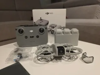 Dron DJI Neo