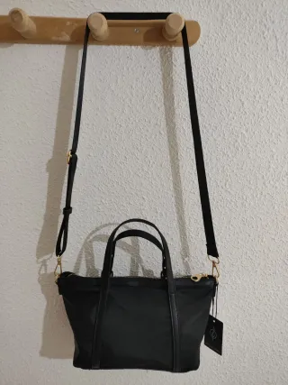 Bolso Nylon Negro Stradivarius