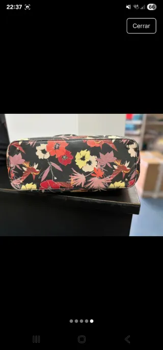 Bolso Guess Negro Multicolor Flores