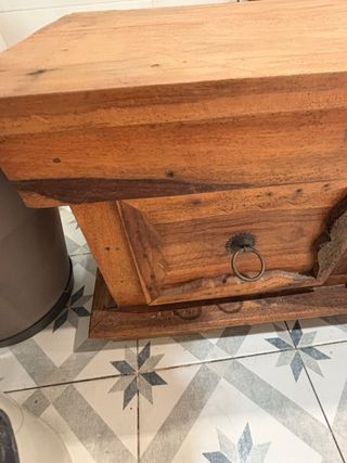 Mueble colonial de madera