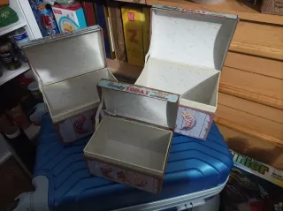 Cofre joyero decorativo con plumas tres unidades