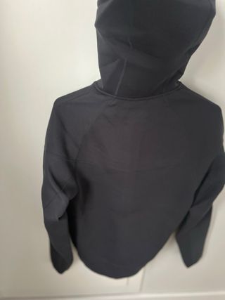 Sudadera Nike Tech Fleece. Nueva.