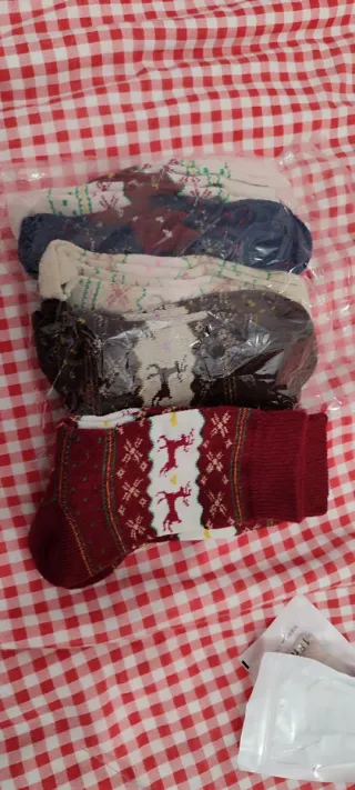 5 Calcetines para niños, sin estrenar.