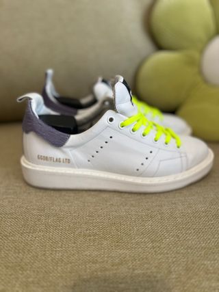 Golden Goose Sneakers Bianche con Laccio Giallo