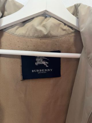 Chaqueta Burberry Beige Logo Bordado talla 56