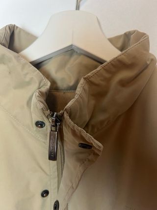 Chaqueta Burberry Beige Logo Bordado talla 56