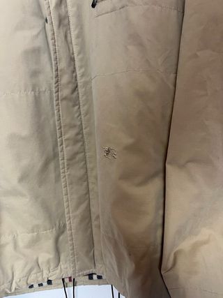 Chaqueta Burberry Beige Logo Bordado talla 56