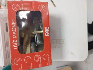 Cerrojo FAC UVE MAGNET