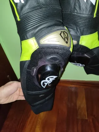 Mono de moto Arlen Ness Sugello talla 52