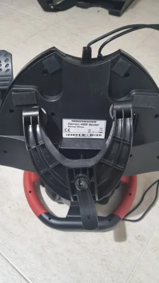 Volante Thrustmaster Ferrari 458 Spider