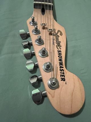 Guitarra electrica + amplificador + funda GRATIS