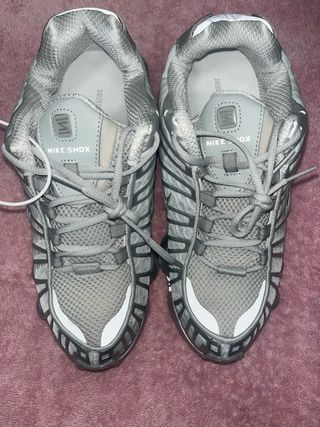 Zapatos Nike Shox plateados