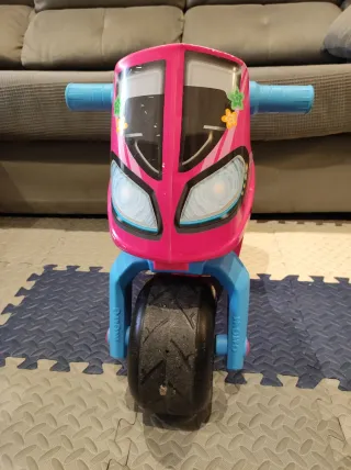 Moto correpasillos niña rosa y azul