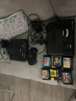 Vecchia console Sega Mega Drive nera + Giochi