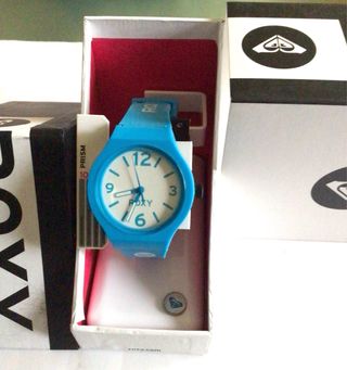 Reloj Roxy Prism Azul y Blanco