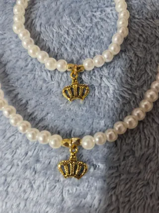 Conjunto Collar y Pulsera Corona Dorada