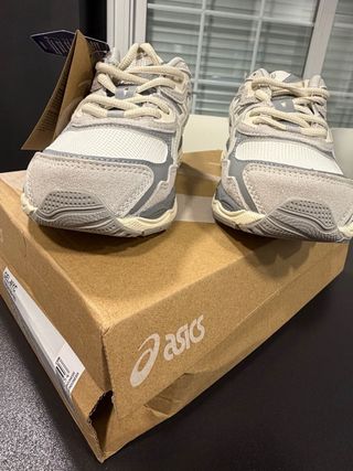 Asics GEL-NYC Beige/Gris Talla 42
