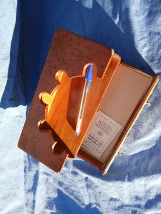 Caja artesanal madera y metal