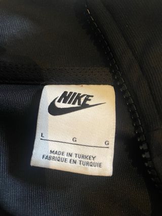 Felpa Nike collo alto nera