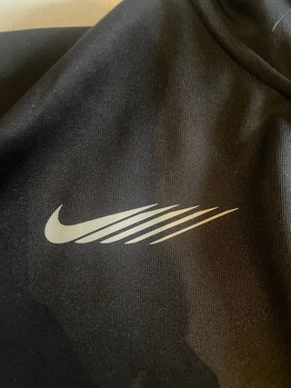Felpa Nike collo alto nera