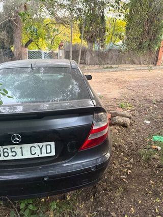 Mercedes-Benz Clase C 2004