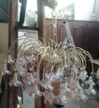 Lámpara colgante cristal y metal dorado