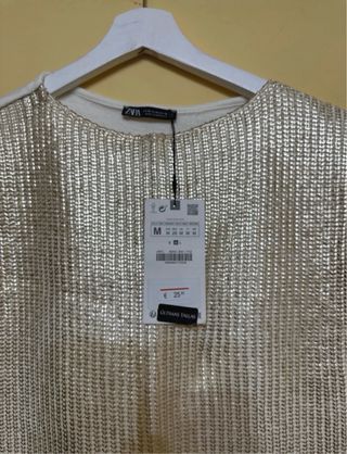 Top Zara Dorado y Blanco Talla M
