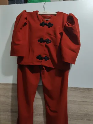 Traje de mujer talla L color teja