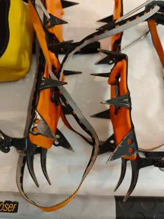 Piolet 65cm e ramponi Petzl