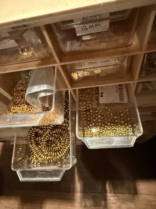 Lote abalorios y herramientas bisutería